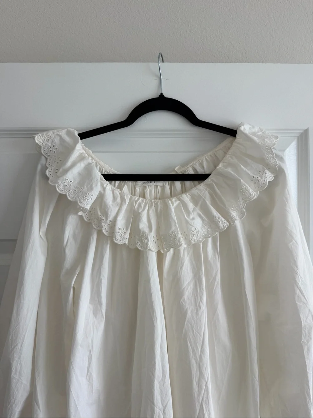 Doen Cream Ruffle-Neck mini dress - Picture 3 of 3